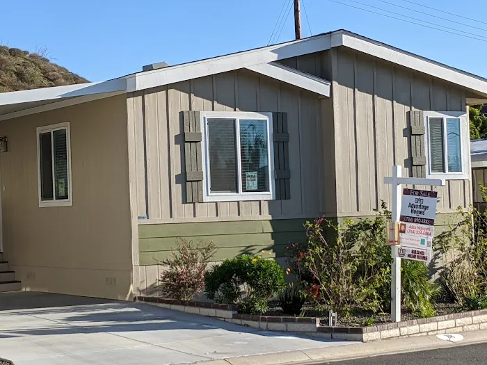 Villa Magnolia Senior Mobile Home Park Picture 7