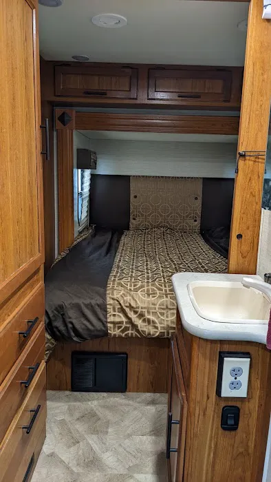 Villa Magnolia Senior Mobile Home Park Picture 1