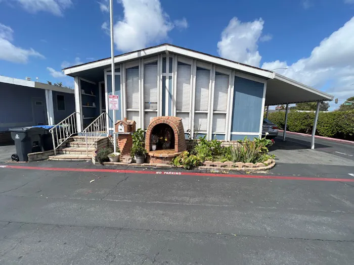 Country Club Mobile Home Park Picture 1