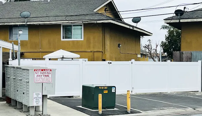 Country Club Mobile Home Park Picture 6