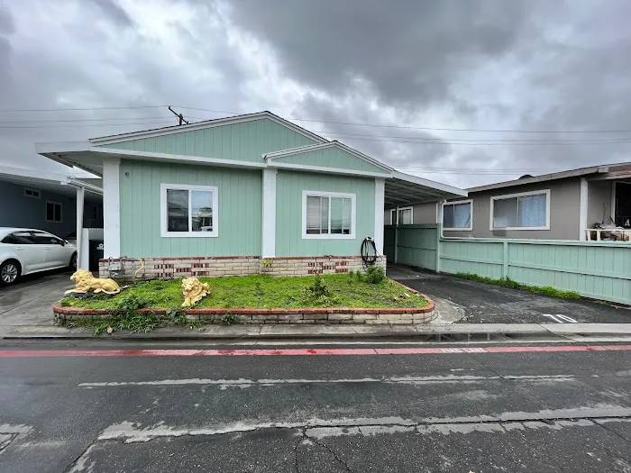 Country Club Mobile Home Park Picture 4