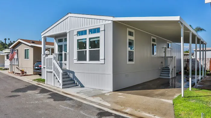 Hillview Park Picture 9