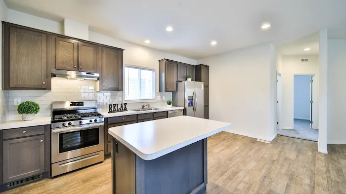 Hillview Park Picture 3