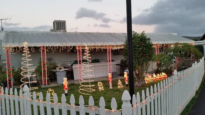 Pomona Islander Mobile Home Park Picture 7