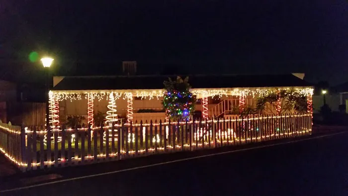 Pomona Islander Mobile Home Park Picture 8