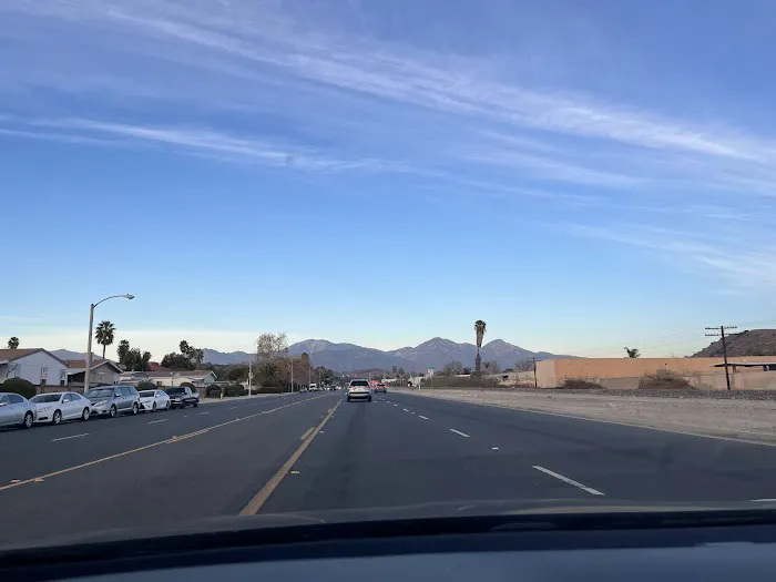 Pomona Islander Mobile Home Park Picture 1