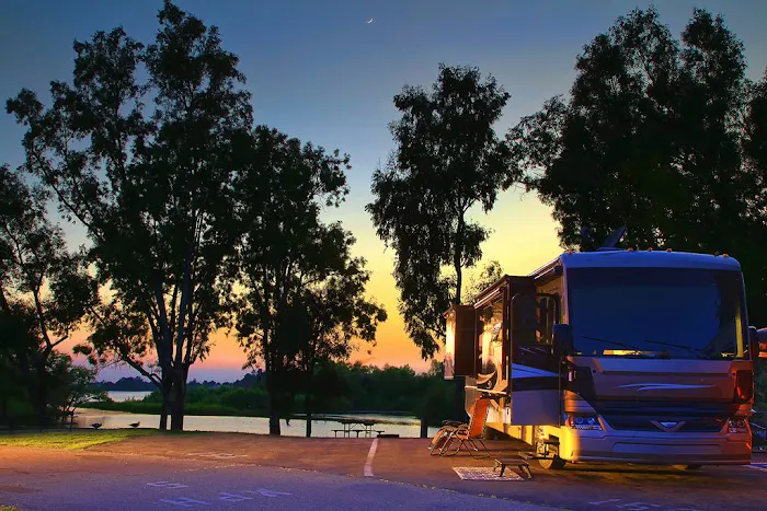 Bonelli Bluffs RV Resort & Campground Picture 10