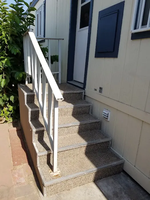 Del Prado Mobile Home Park Picture 5