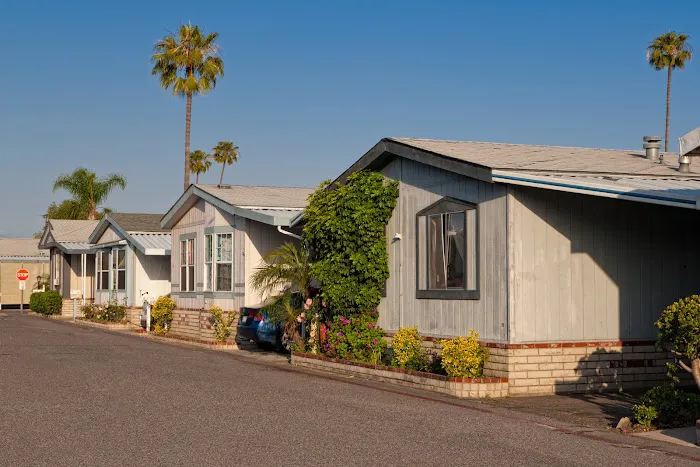 Meadowlark Mobile Estates Picture 3