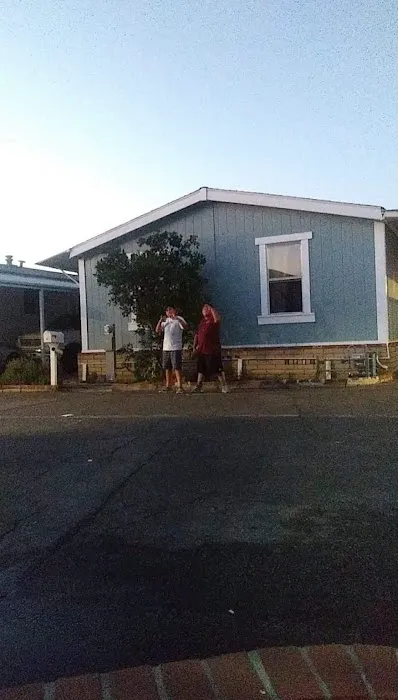 Meadowlark Mobile Estates Picture 4