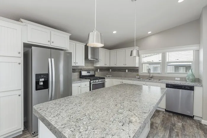 Holiday Mobile Home Estates Picture 1