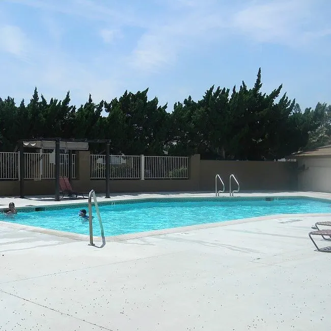 Rancho Riverside Picture 9