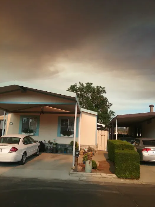 Creekside Mobile Estates Picture 4