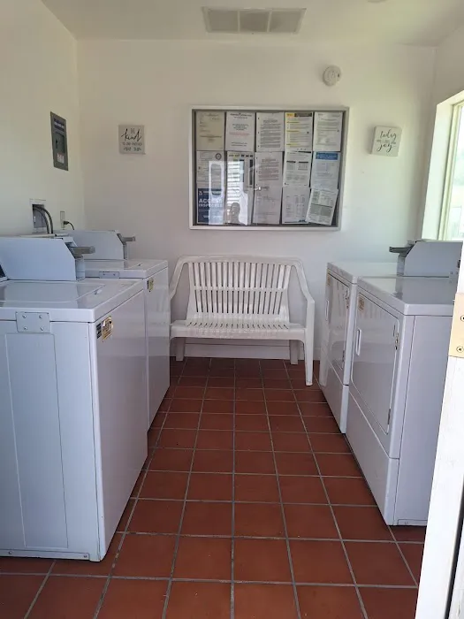 Jurupa hills mobile home park Picture 3