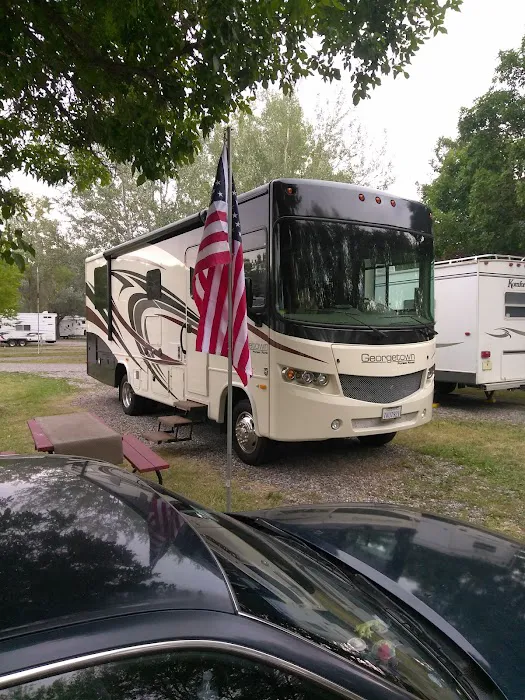 Villa Montclair Mobilehome Park Picture 4