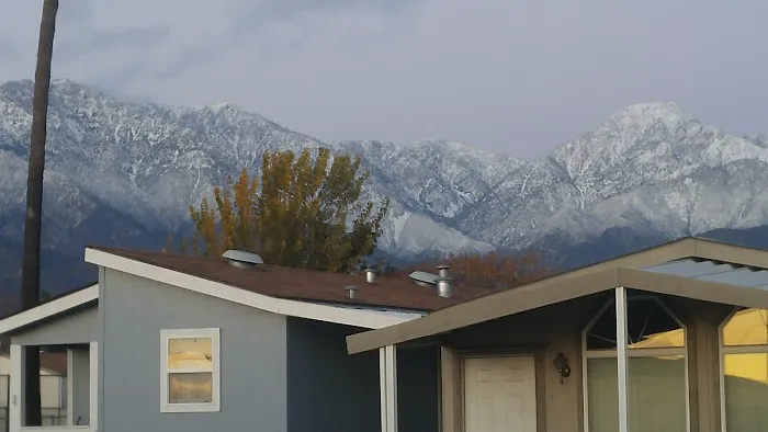 Oasis Mobile Home Estates Picture 4