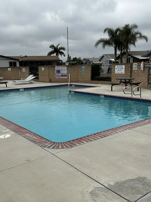 Stoneridge Mobile Home Park Picture 9