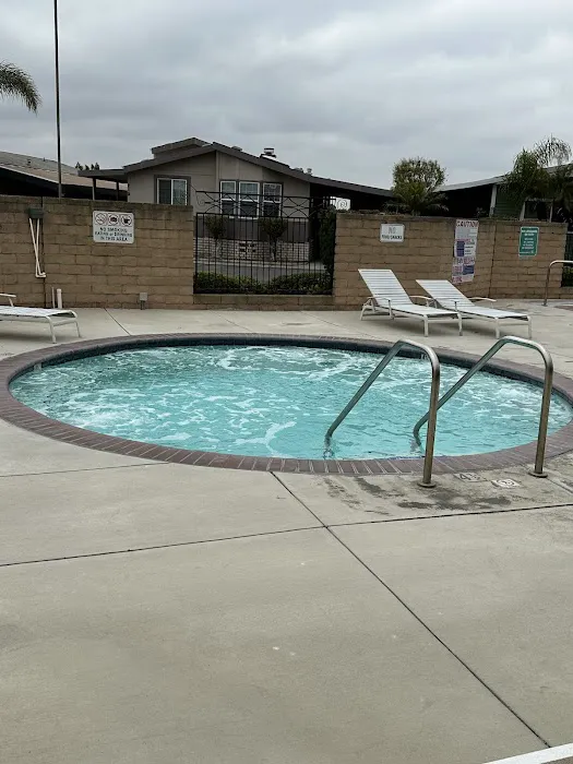 Stoneridge Mobile Home Park Picture 2