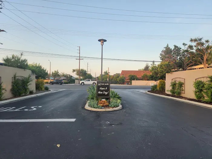 Lake Park Santa Ana Picture 1