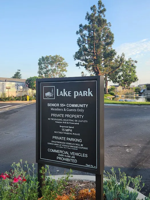 Lake Park Santa Ana Picture 2