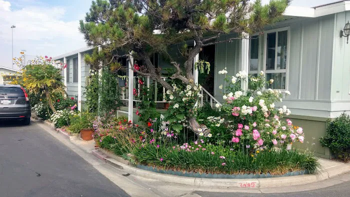 Fernwood Mobile Home Park Picture 9