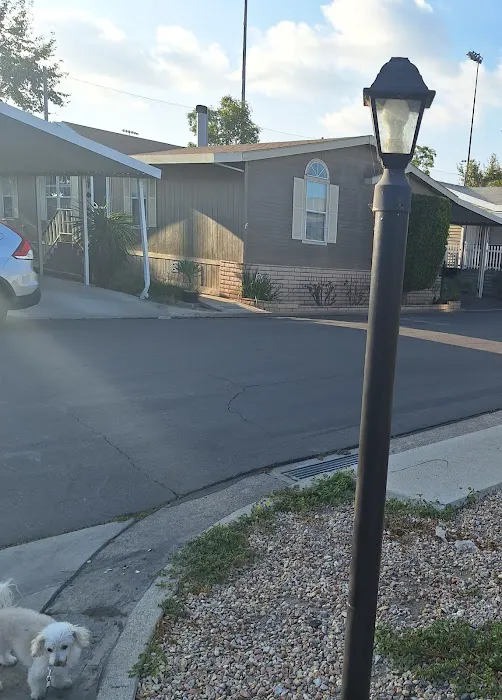 Fernwood Mobile Home Park Picture 7