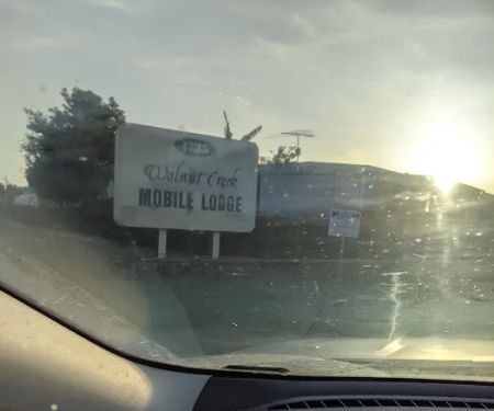 Walnut Creek Mobile Lodge