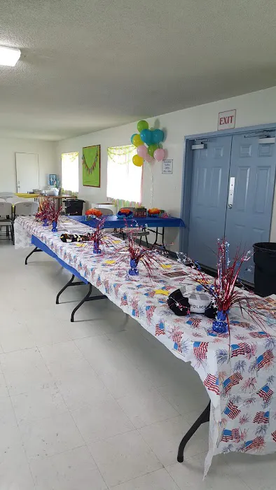 Royal Palms Mobile Home Park Picture 8