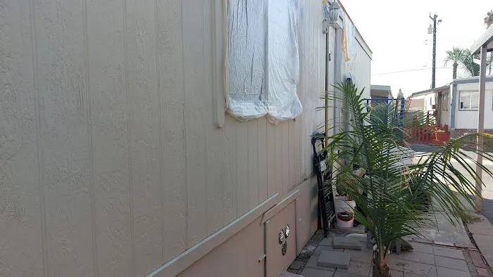 Royal Palms Mobile Home Park Picture 2