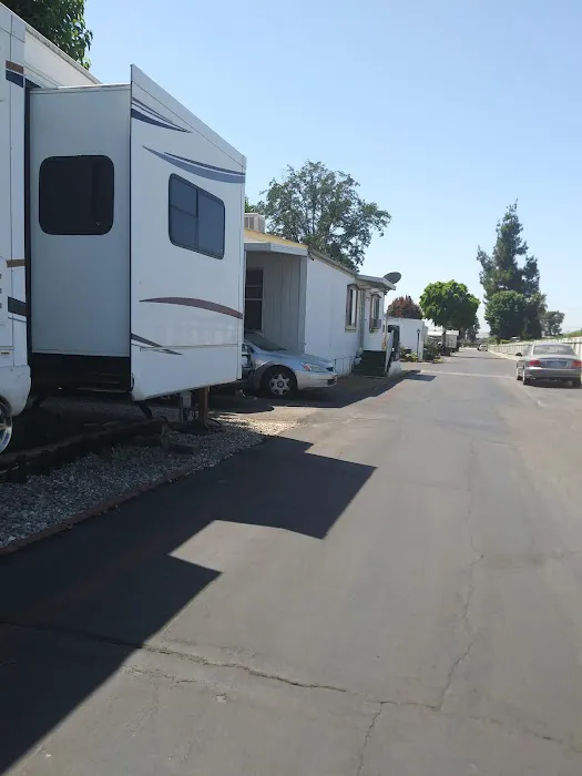 Valley Rancho Mobile Park Picture 1