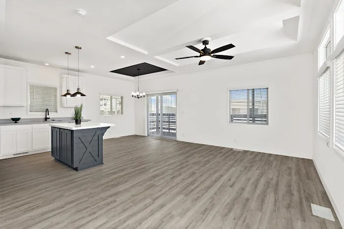 Kings Way Gardens Mobile Home Park Picture 5