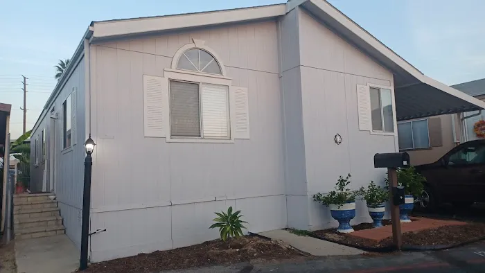Starlite Mobile Estates Picture 1