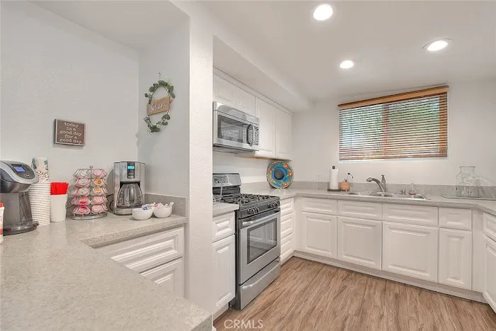 The Groves On Foothill Picture 4