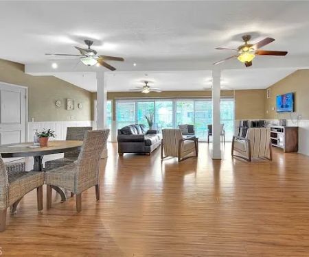 The Groves On Foothill