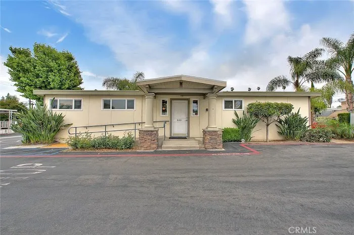 The Groves On Foothill Picture 7