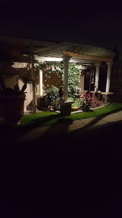 Pines Mobile Home Park Picture 2