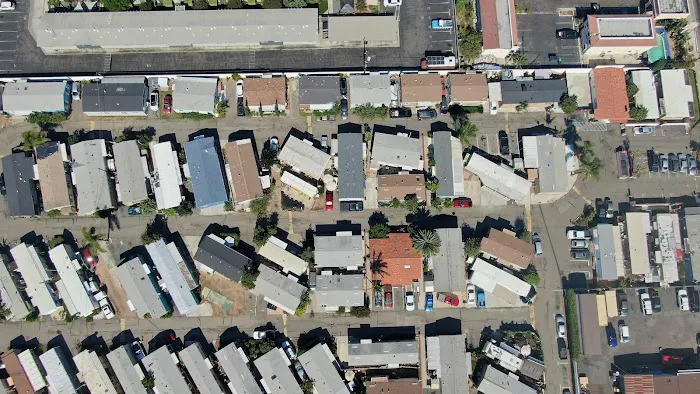 Tradewinds Mobile Home Park Picture 2