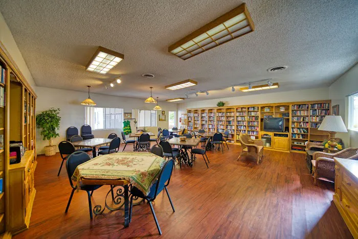 Rancho Huntington Mobile Home Estates Picture 9