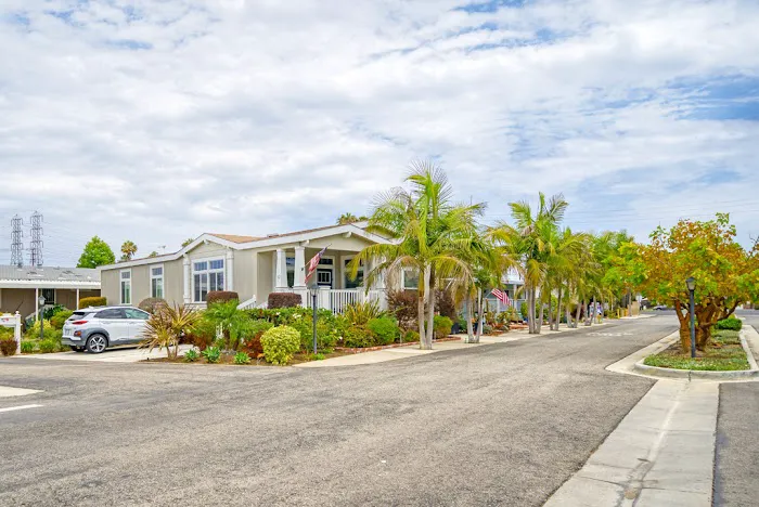 Rancho Huntington Mobile Home Estates Picture 3