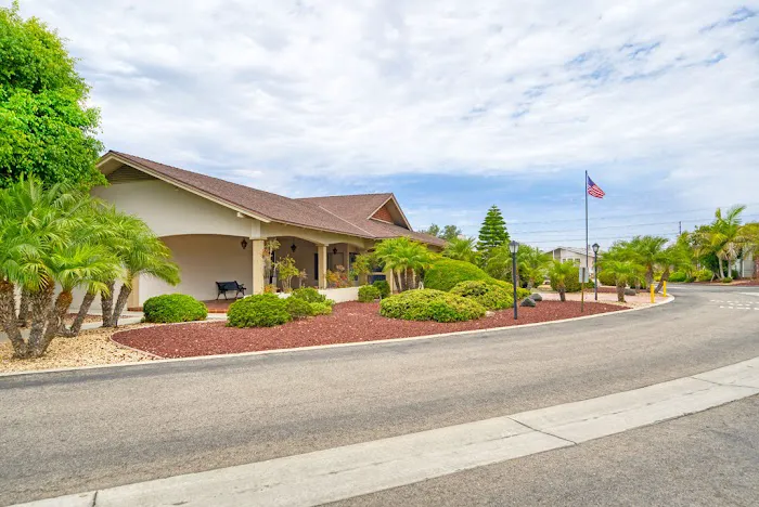 Rancho Huntington Mobile Home Estates Picture 6