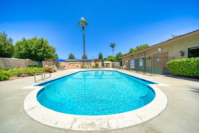Summerset Estates Picture 8