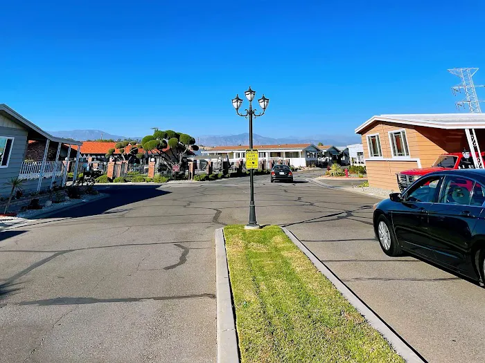 Villa Nova Mobile Home Park Picture 2