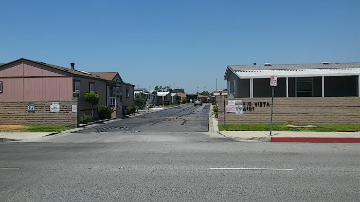 Rio Vista Mobile Home Park Picture 1
