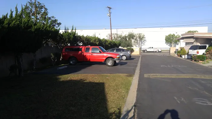 Villa Capri Mobile Home Park Picture 5