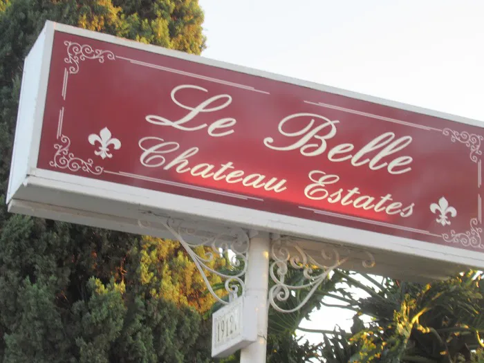 La Belle Chateau Estates Mobile Home Park Picture 4