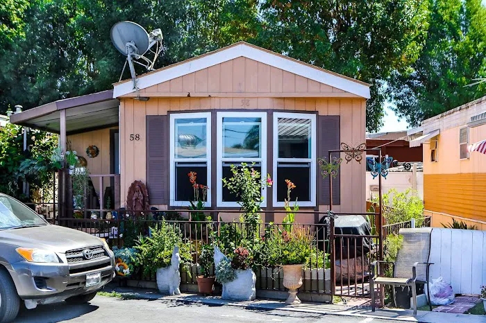Cook's Trailer Park Picture 7