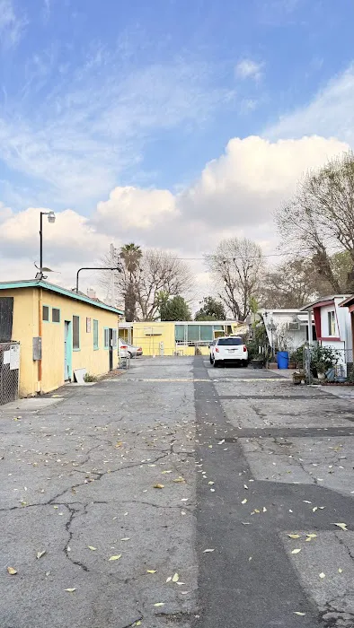 Small MHP - El Monte Picture 2