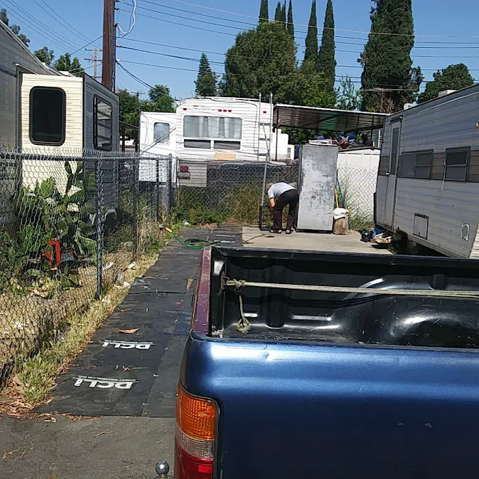 Vagabond Villa Mobile Park Picture 6