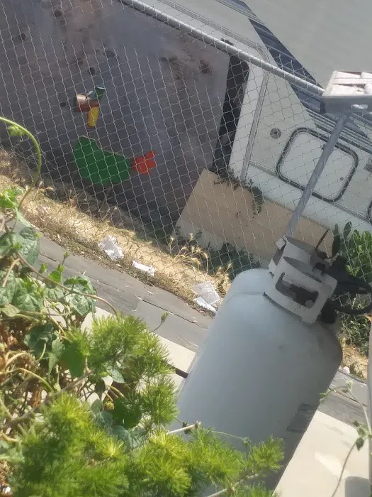 Vagabond Villa Mobile Park Picture 5