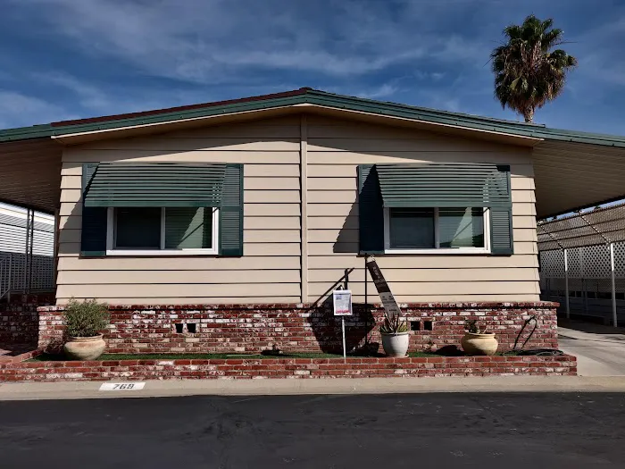 Foothill Village Mobile Home Picture 7
